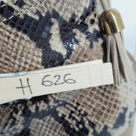 Anne Klein Beige Snakeskin Niccie Almond Toe Block Heel Booties H626 - Picture 11 of 11